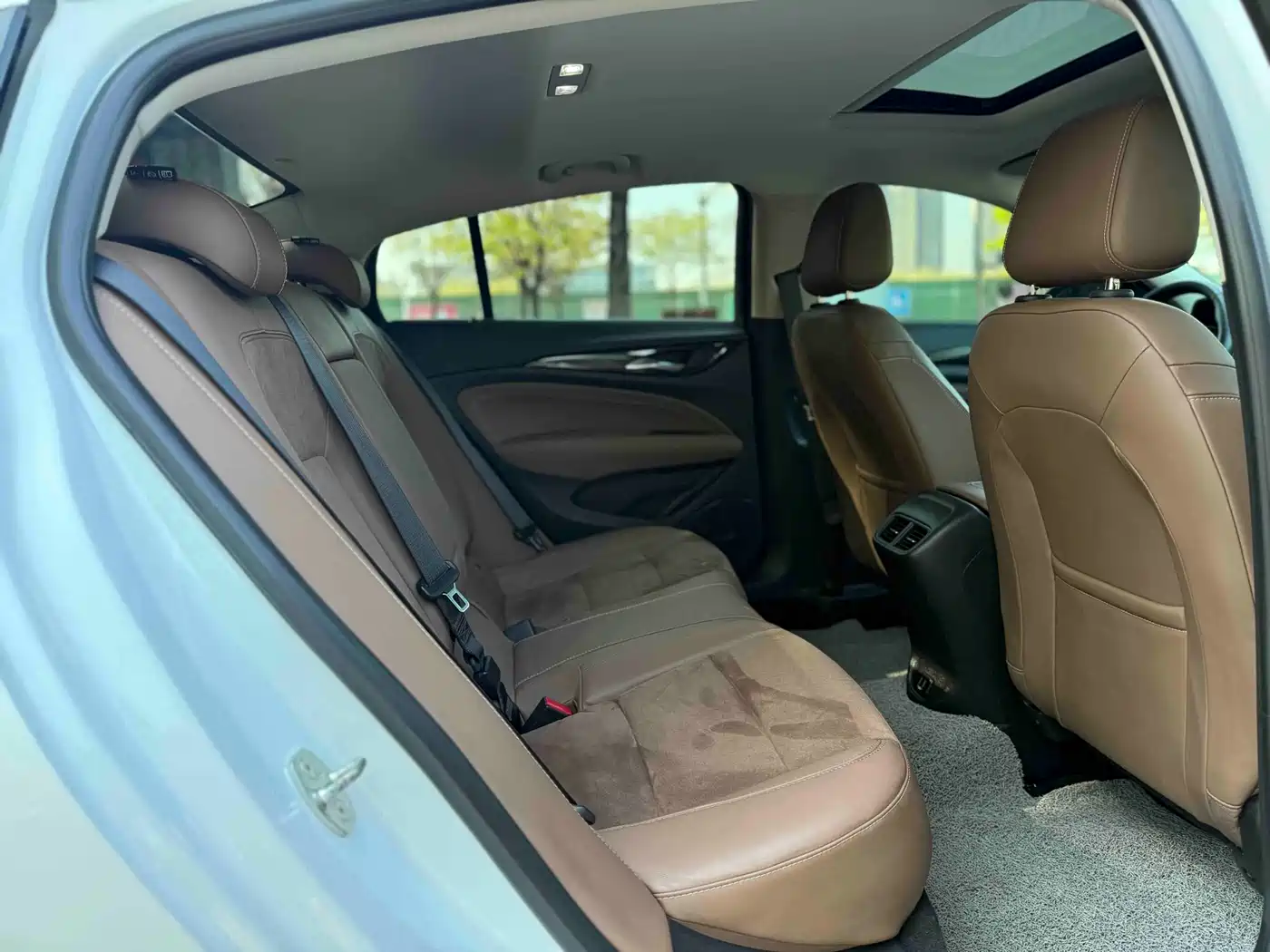 Buick Regal 2019 20T Elite China VI фото 15