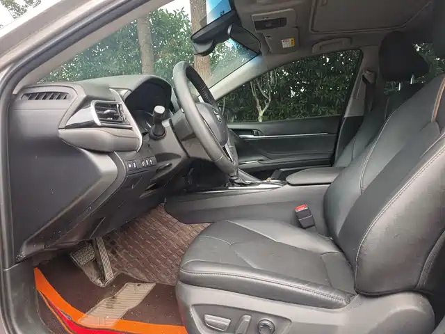 Toyota Camry 2023 2.0G Luxury Edition — фото 4