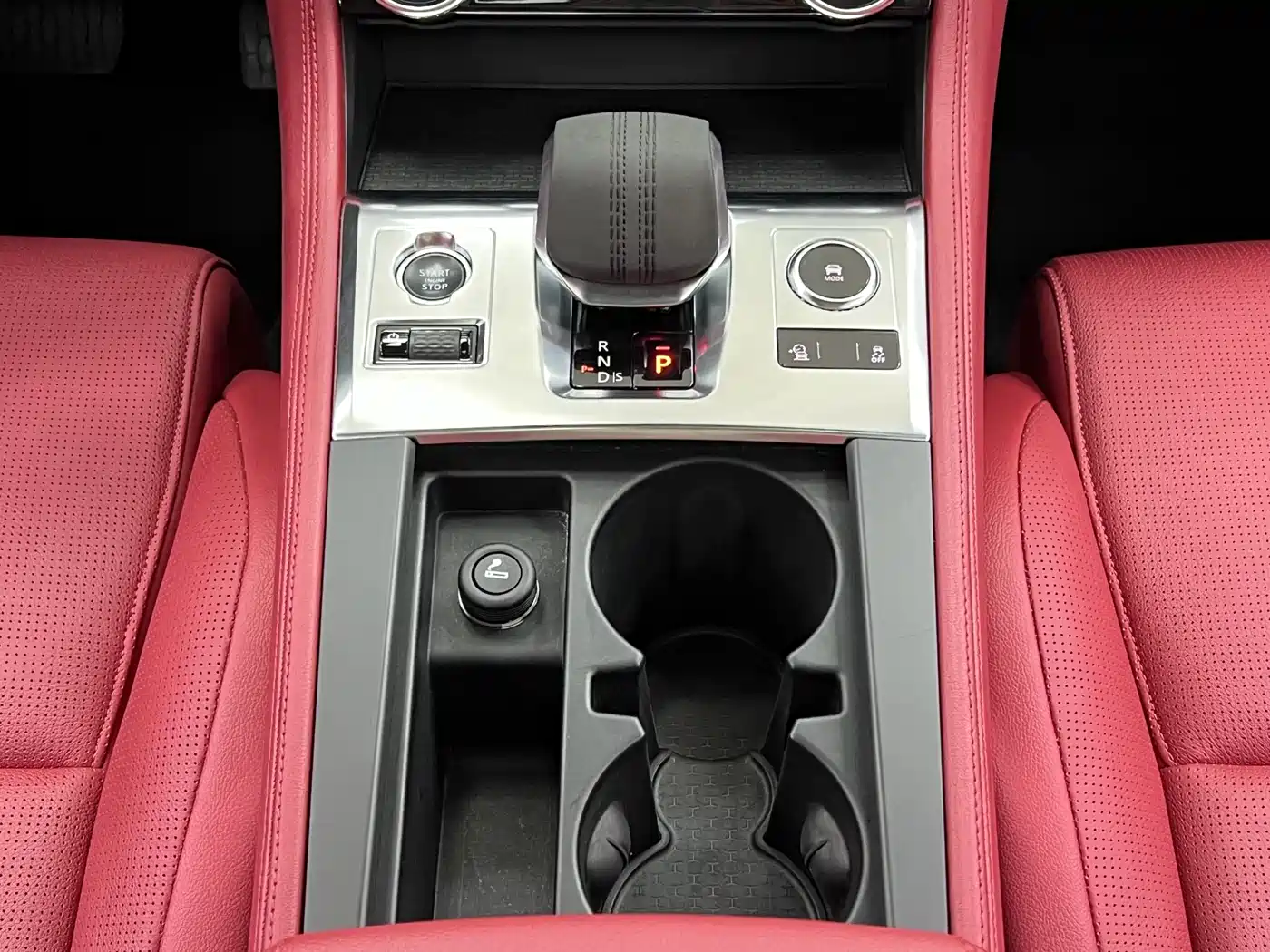 Jaguar F-PACE 2021 340PS R-Dynamic SE фото 18