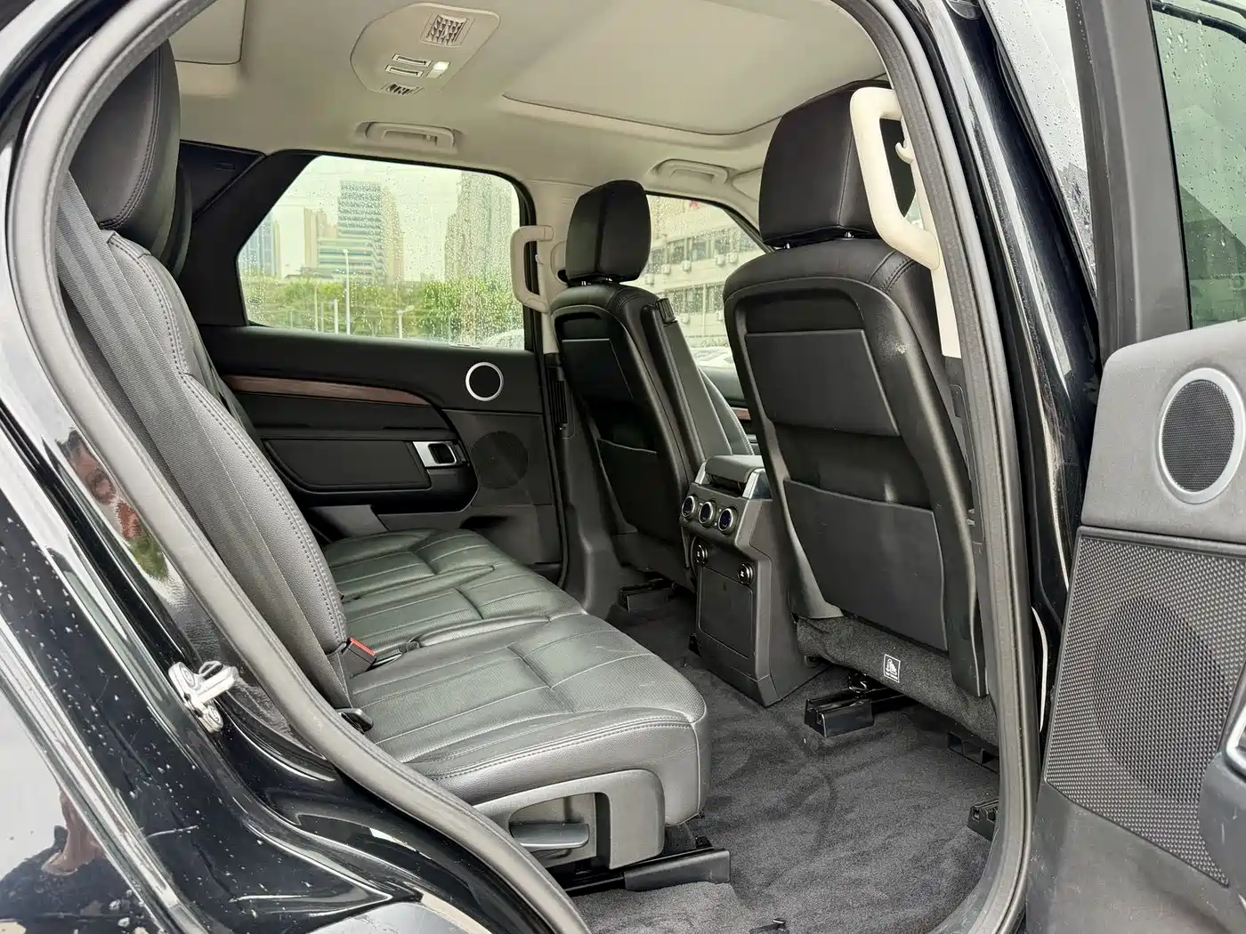 Land Rover Discovery 2020 3.0 SC V6 SE фото 16