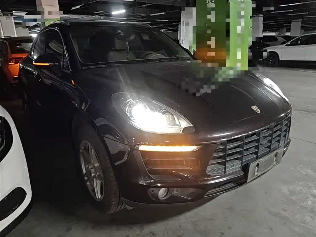 Porsche Macan 2016 Macan 2.0T фото 4