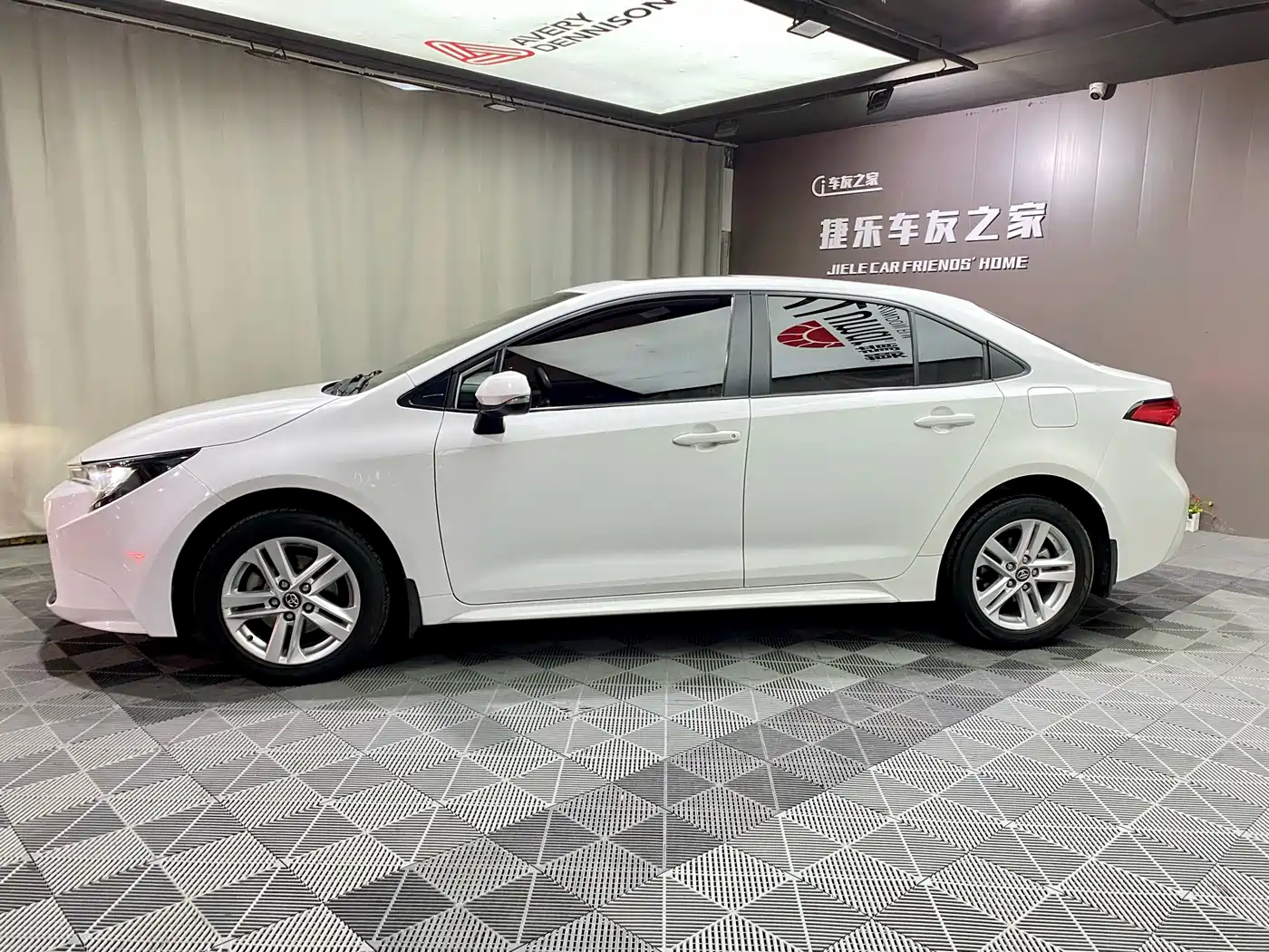 Toyota Levin 2021 185T CVT Luxury Edition фото 4