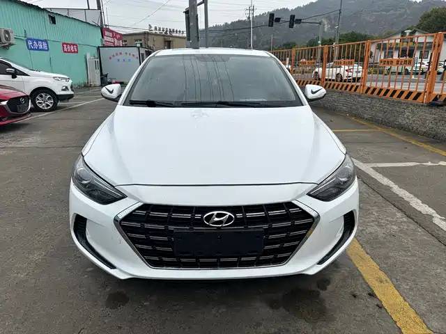 hyundai lead