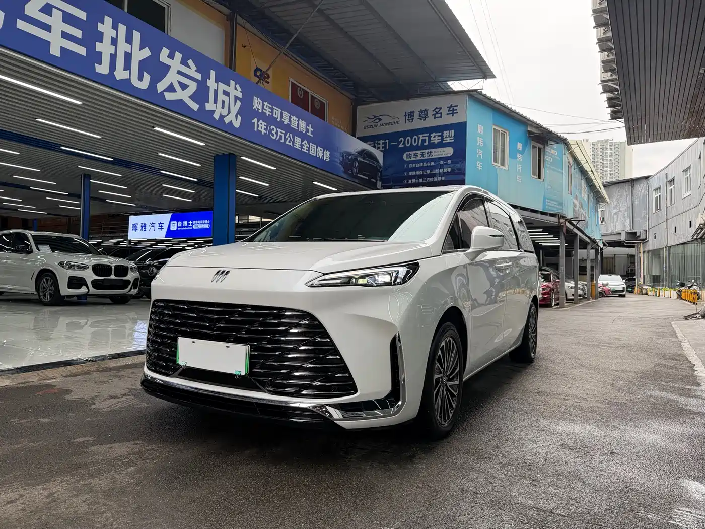 BUICK GL8 NEW ENERGY