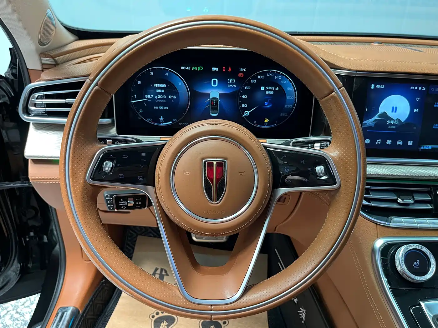 Hongqi H9 2020 3.0T Smart Connection Qi Chang Edition фото 8
