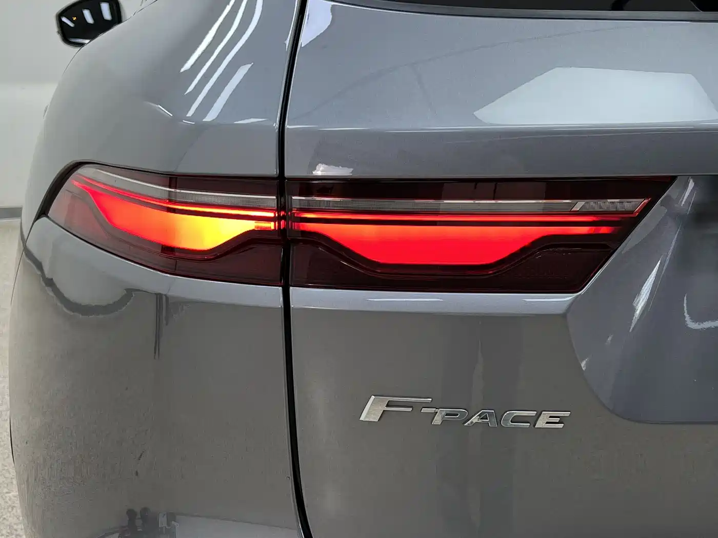 Jaguar F-PACE 2021 340PS R-Dynamic SE фото 10
