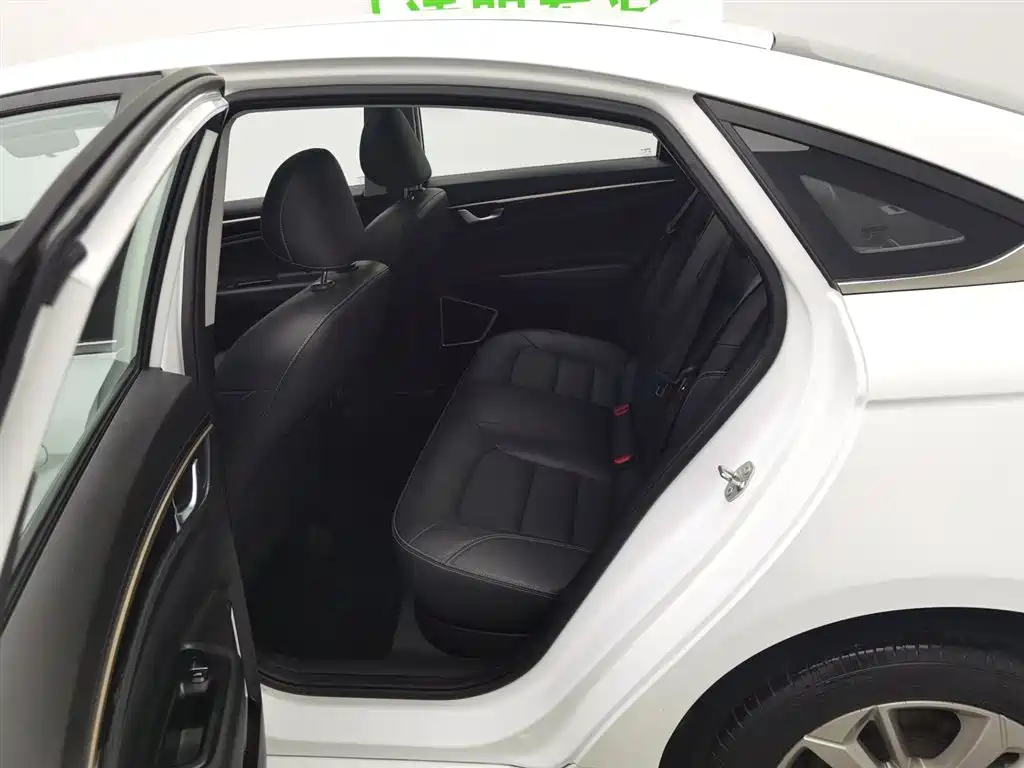 GEELY AUTOMOBILE EMGRAND GL