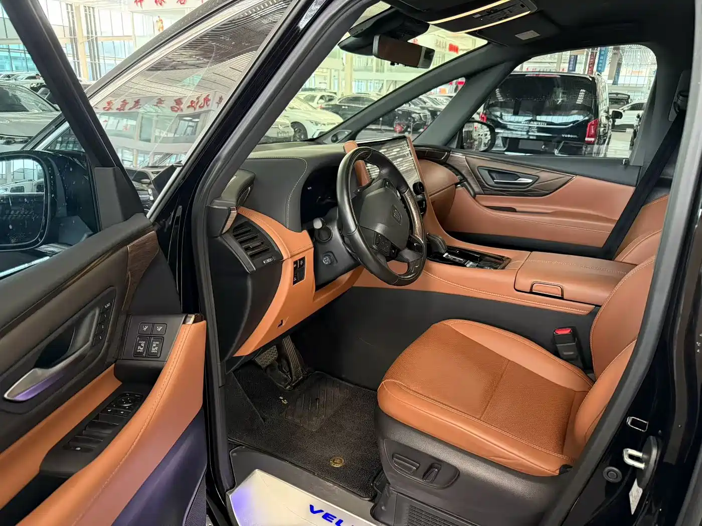 Toyota Vellfire 2025 2024 Crown Hybrid 2.5L Executive Premium Edition