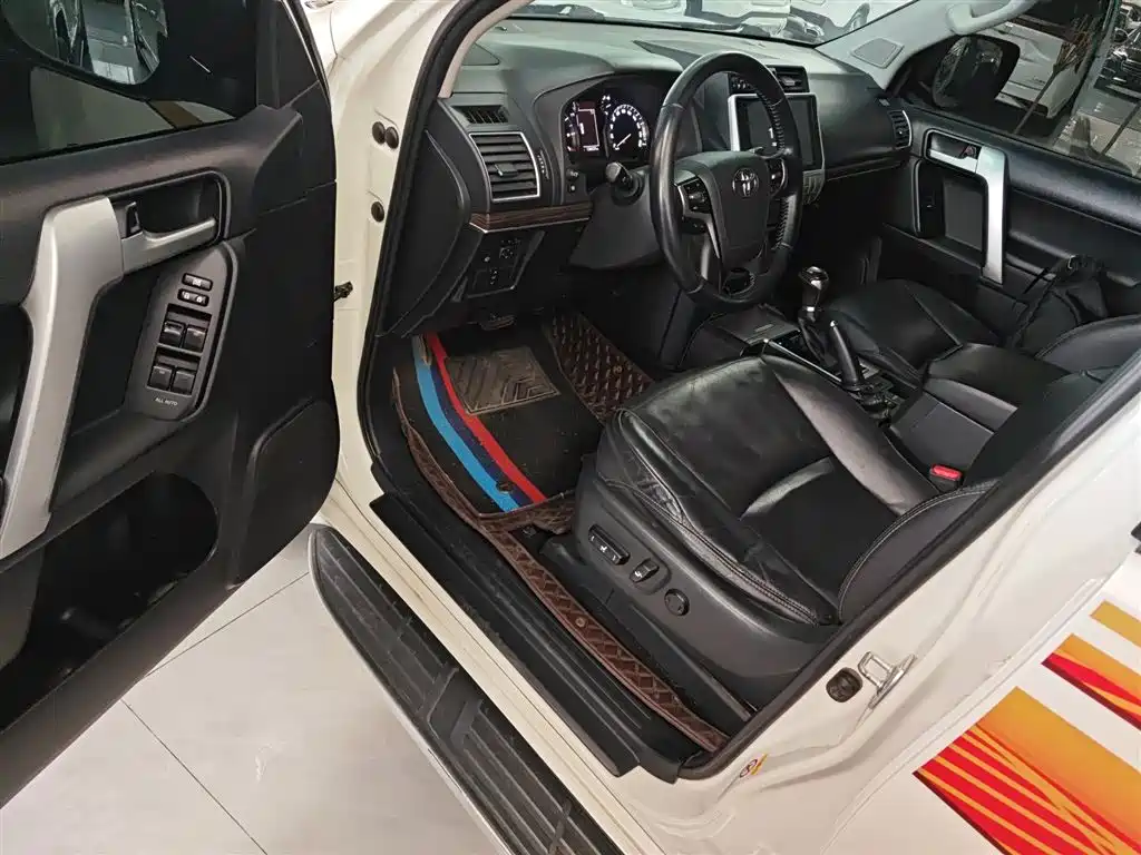 Toyota Prado 2018 3.5L Automatic TX-L Rear-mounted Spare Tire фото 14
