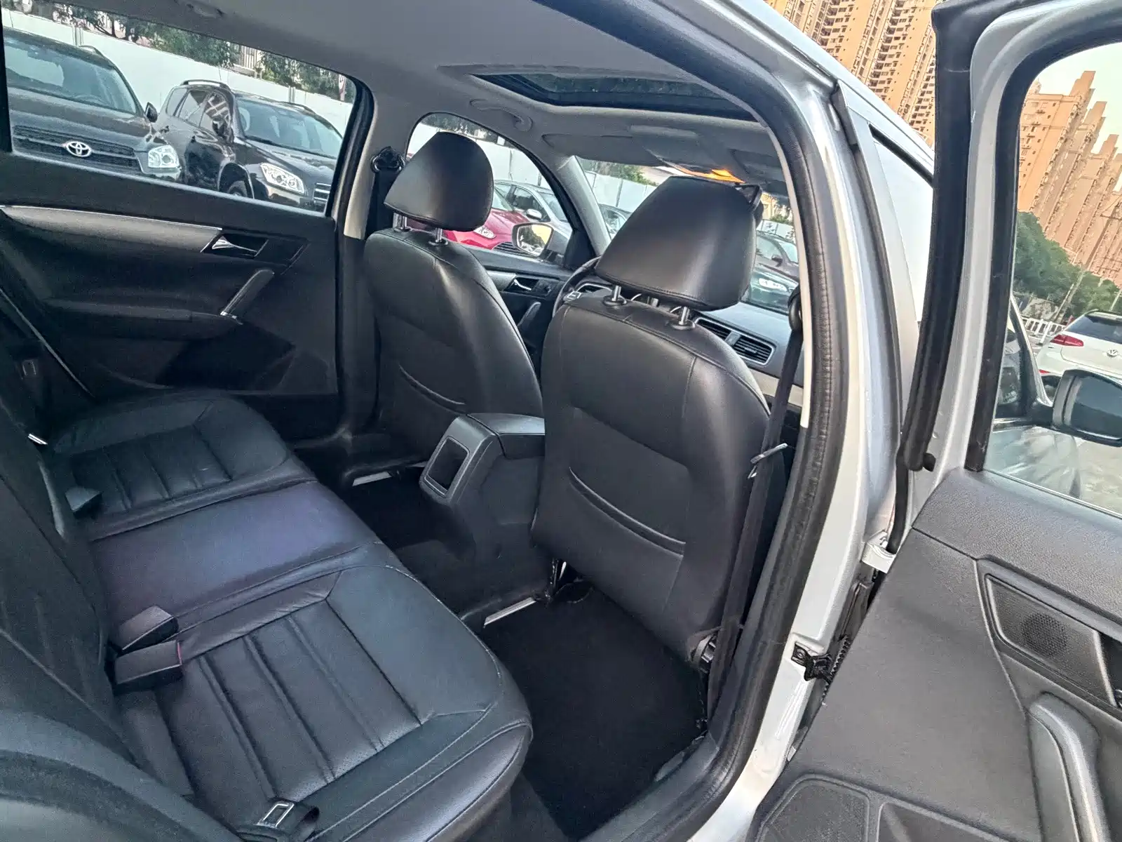 Фото 9 - Volkswagen Lavida