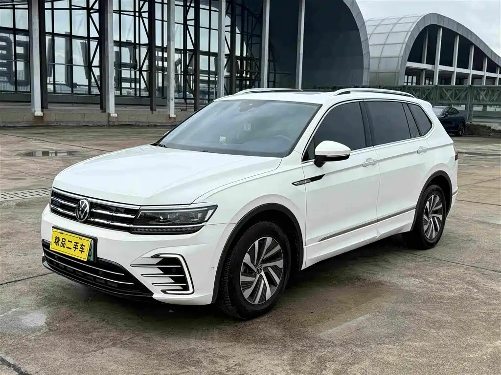 Volkswagen Tiguan L PHEV 2021