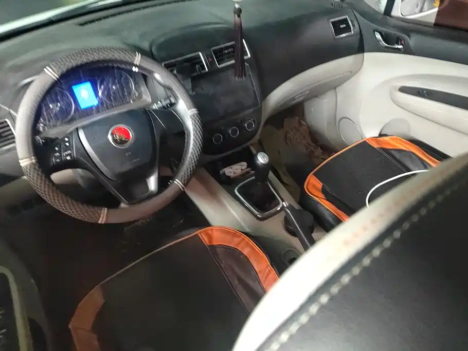 Фото 12 - Dongfeng Fengxing Joyear X3