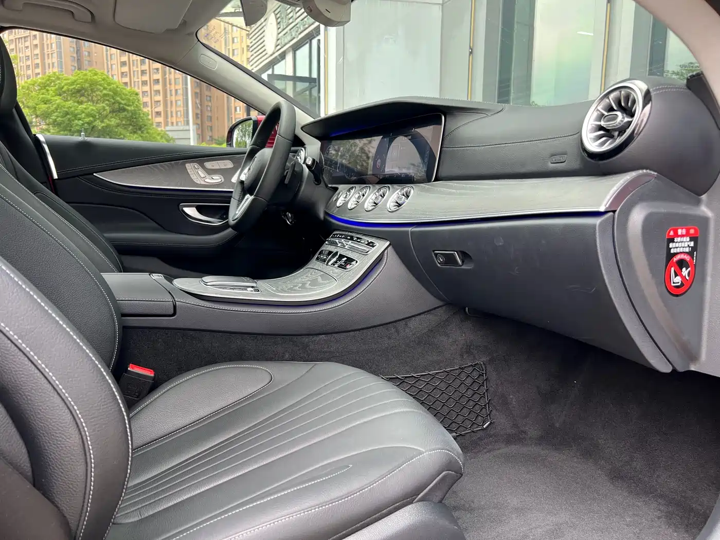 Mercedes-Benz CLS 2018 CLS 300 Luxury фото 21