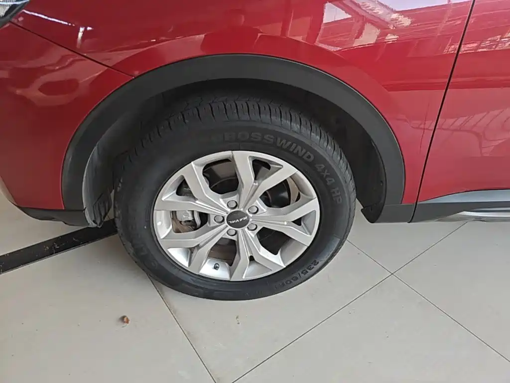 Photo 23 - Haval H6