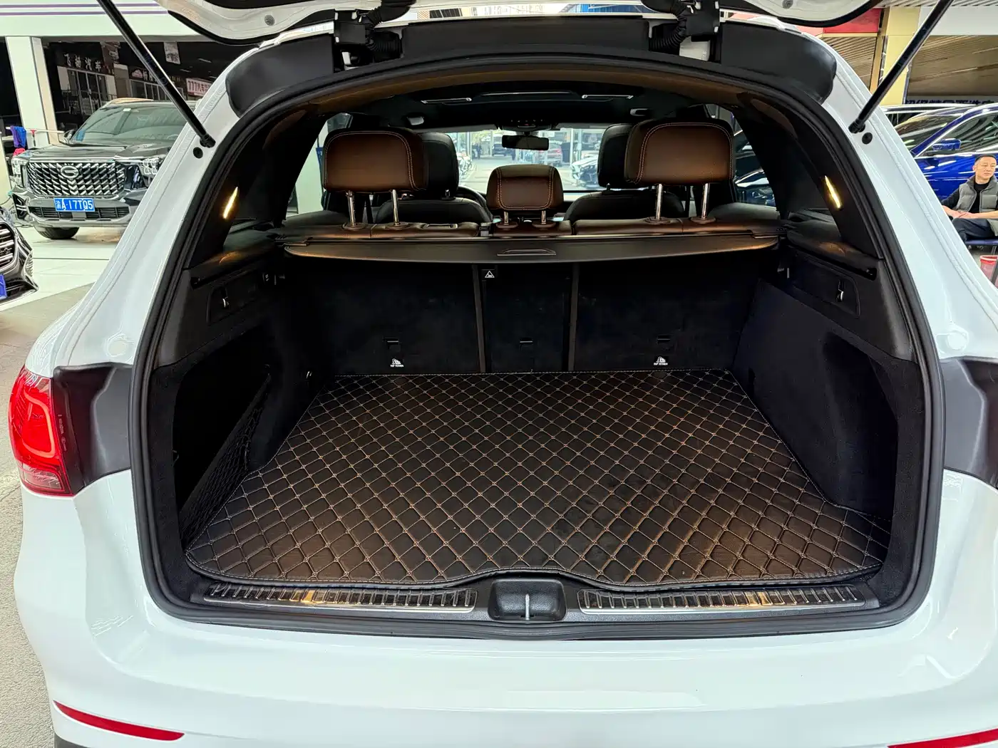 Mercedes-Benz GLC 2020 Facelift GLC 260 L 4MATIC Luxury фото 19