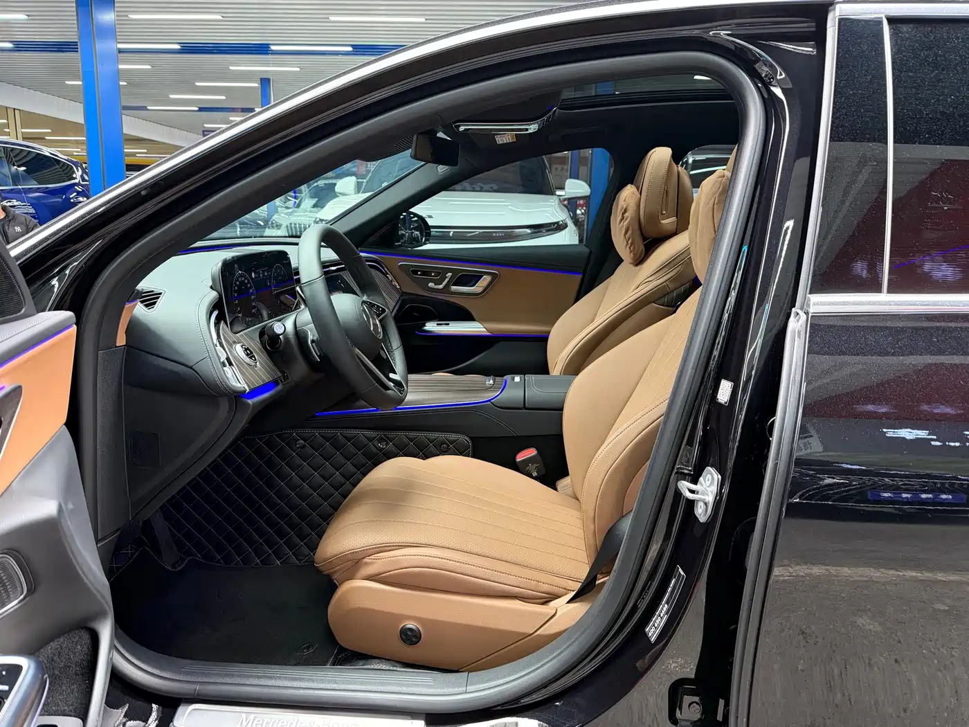 Mercedes-Benz E-Class 2024 E 300 L Fashion фото 6