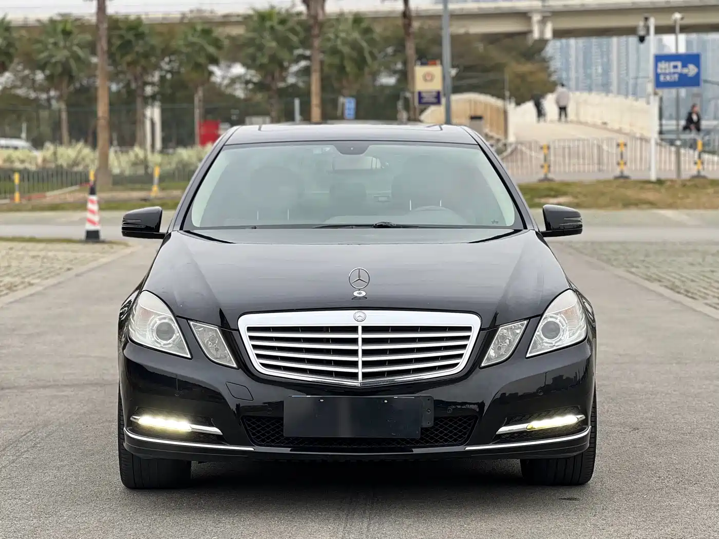 Mercedes-Benz E-Class 2012 E 200 L CGI Elegance фото 2