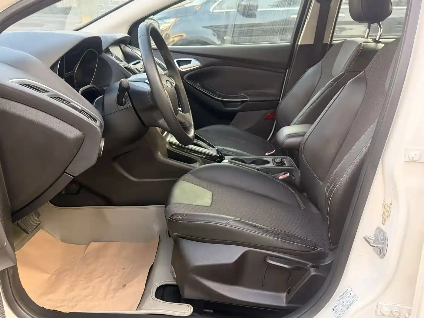 Фото 9 - Ford Focus