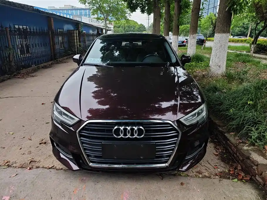 Audi A3 2019 Limousine 35 TFSI Fashion China V фото 2