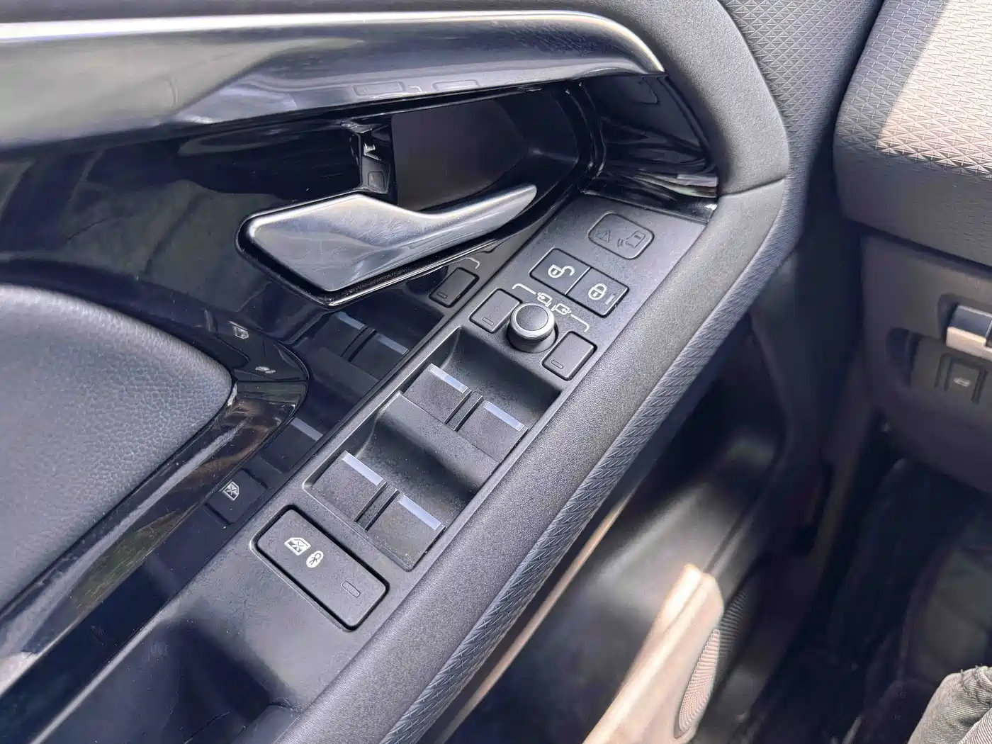 Фото 22 - Land Rover Range Rover Evoque