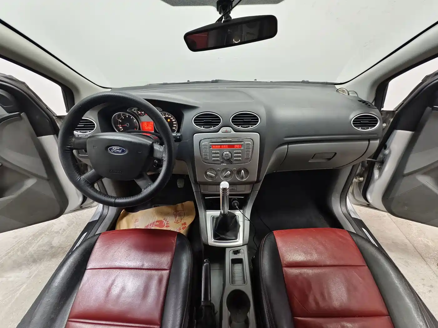 Фото 9 - Ford Focus