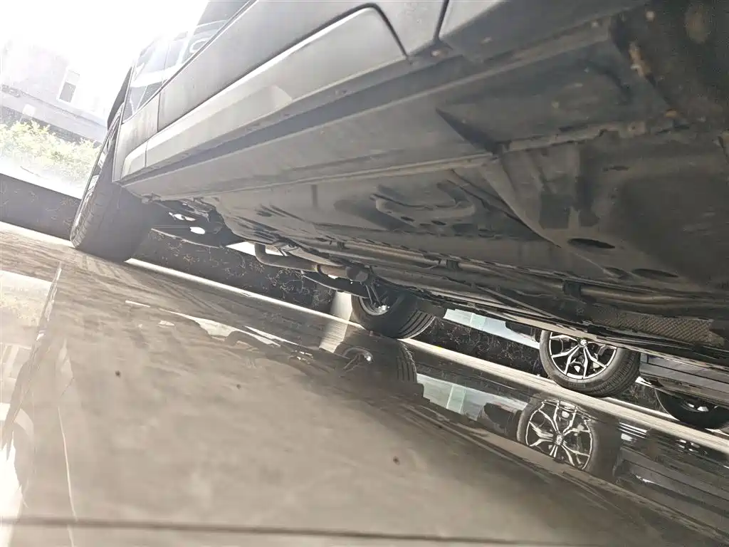 Cadillac XT4 2022 28T FWD Premium фото 21