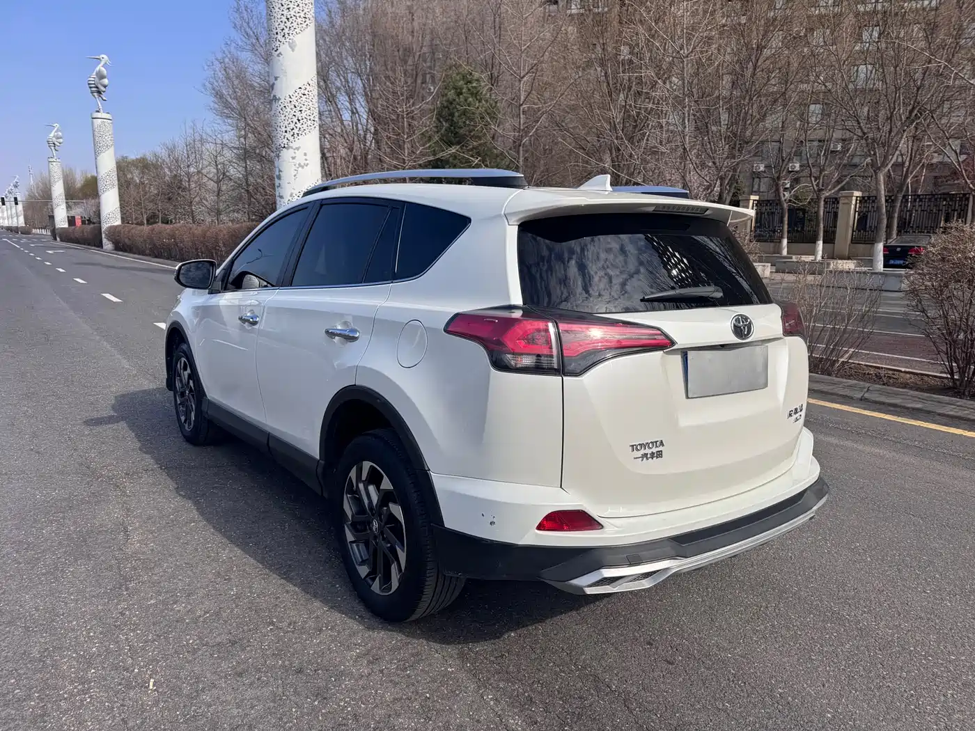 Toyota RAV4 Rongfang 2018 2.5L Automatic 4WD Elite i Edition фото 6