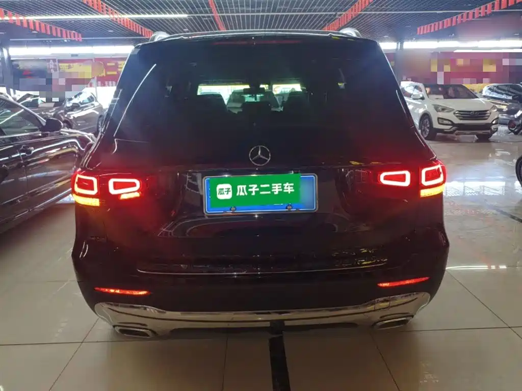 MERCEDES-BENZ GLB