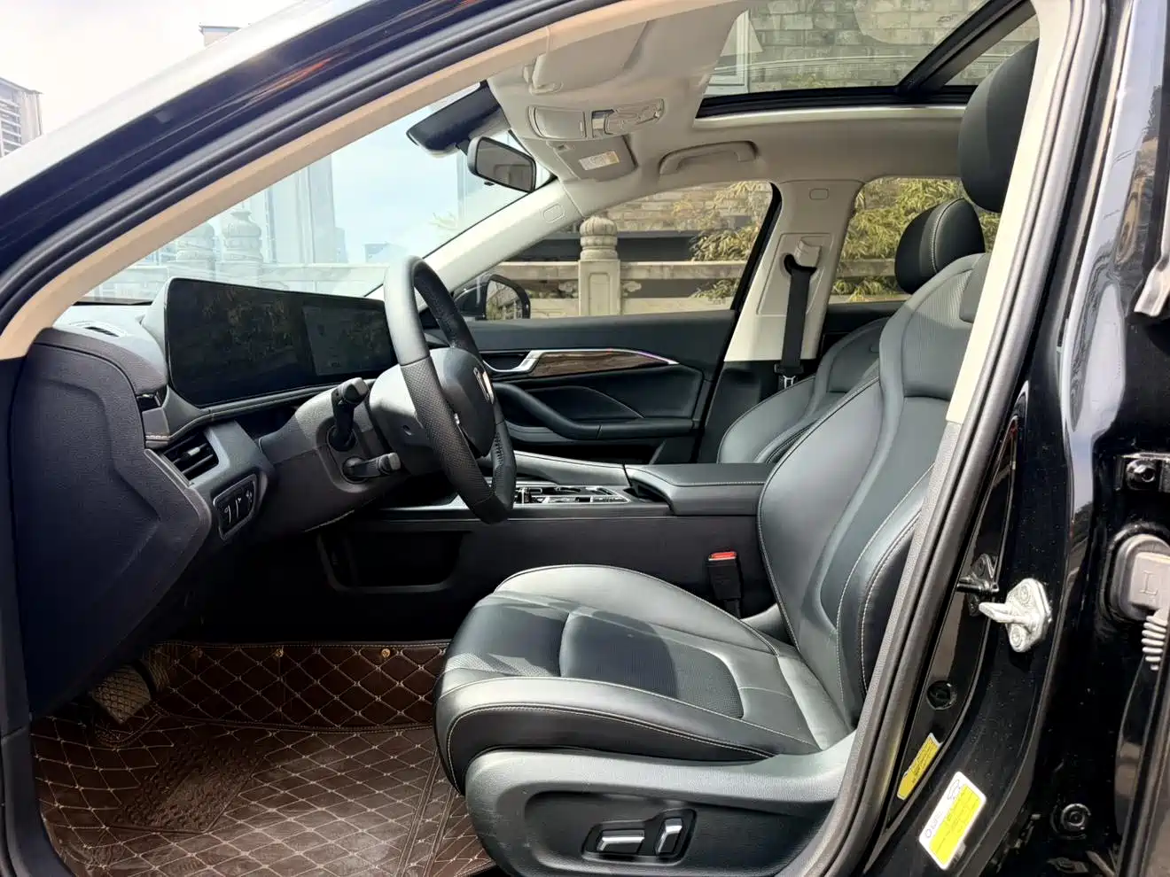 Besturn B70 2024 2025 Dragon Glory Edition 1.5T Comfort
