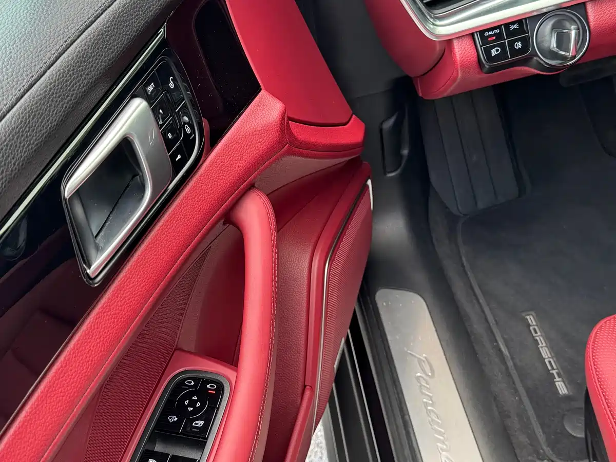 Porsche Panamera 2017 Panamera 3.0T фото 13