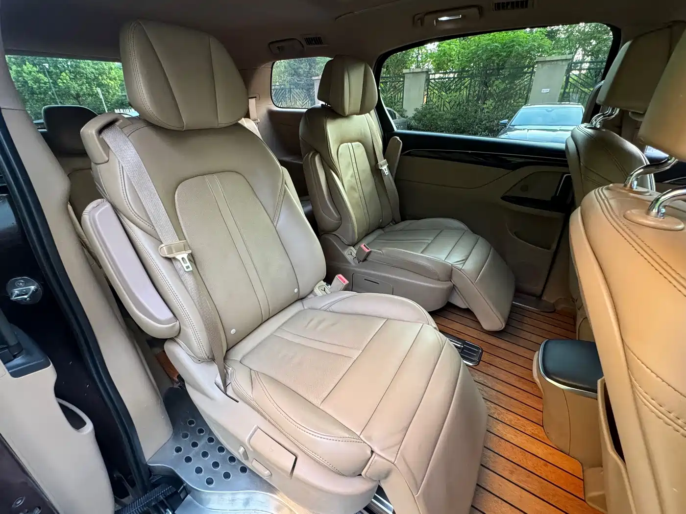 Фото 12 - Buick GL8