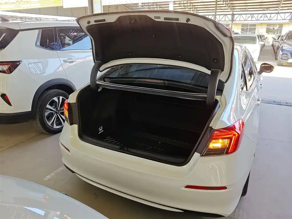 Honda Civic 2024 2023 240TURBO CVT Dynamic Edition