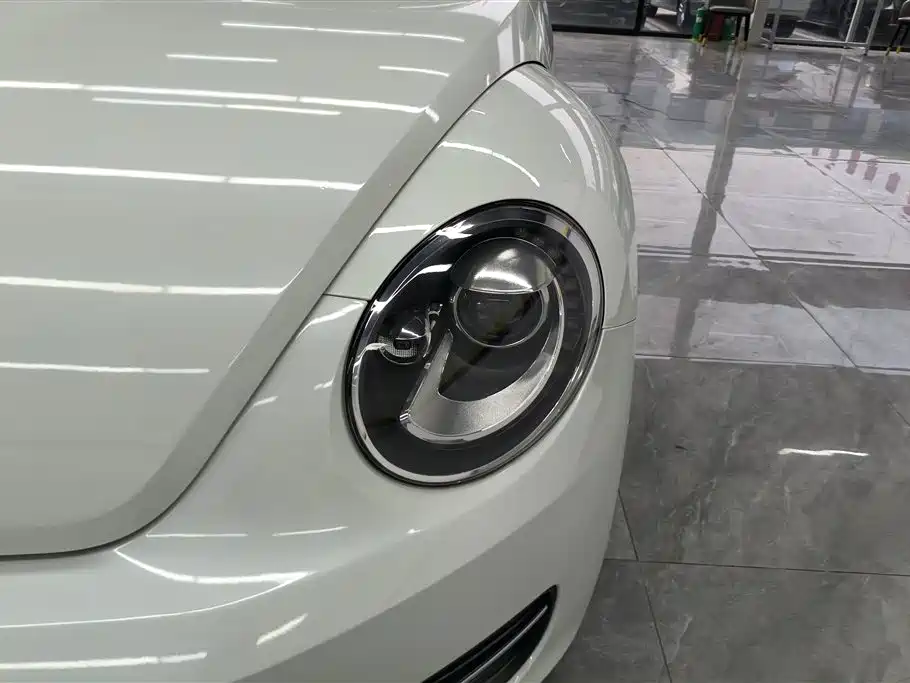 Volkswagen Beetle 2014 1.4TSI Fashion Edition фото 5