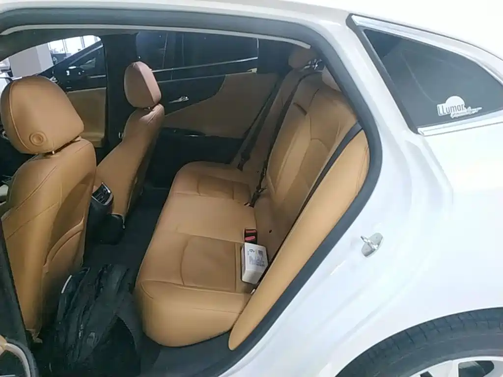 Фото 17 - Chevrolet Malibu XL