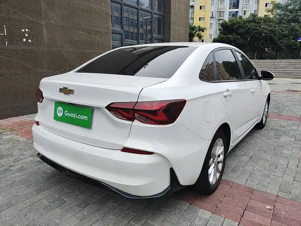 CHEVROLET CRUZE
