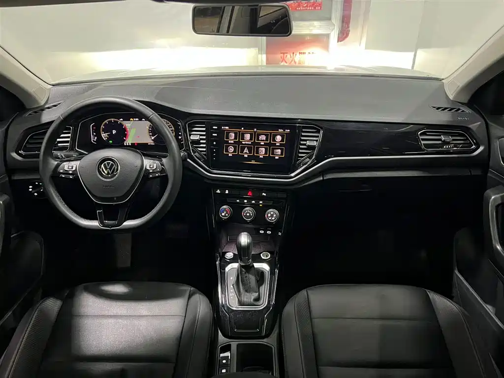 Volkswagen T-ROC 2022 280TSI DSG 2WD Comfort PLUS фото 13