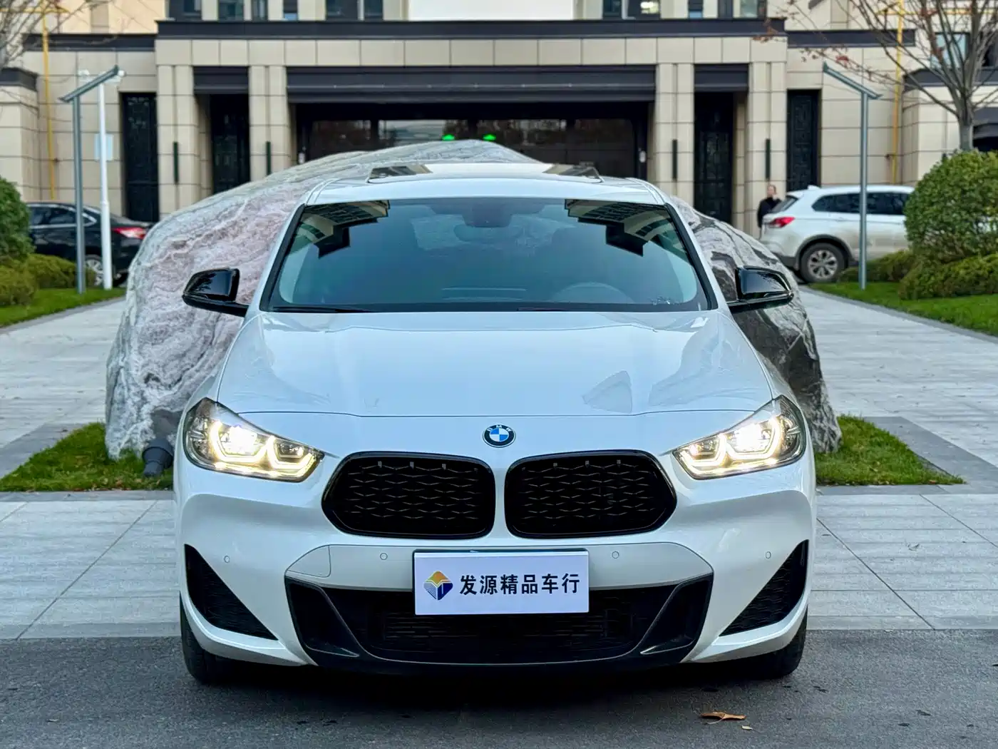 BMW X2 2023 sDrive25i M Sport Shadow Edition фото 2