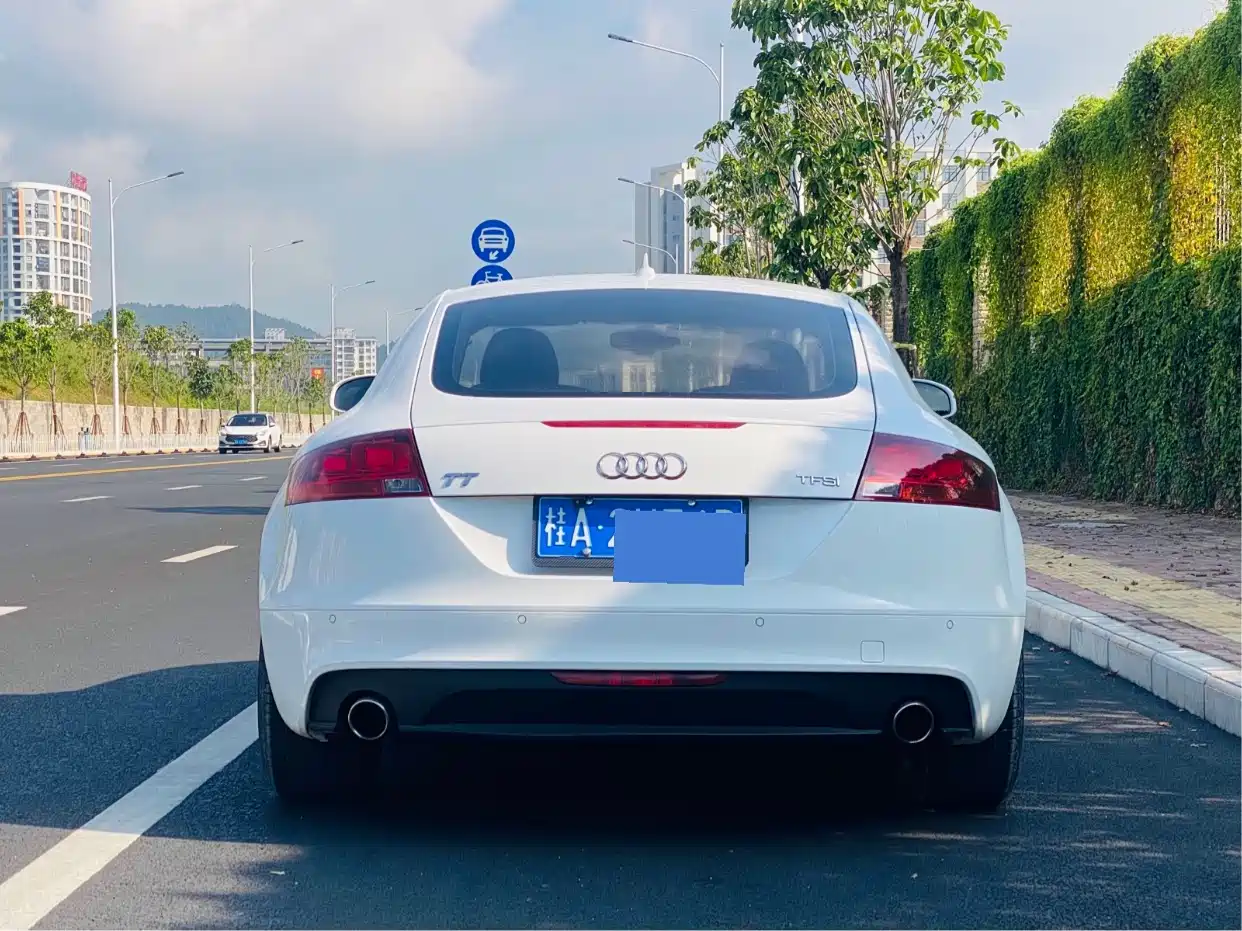 Audi TT 2011 TT Coupe 2.0TFSI фото 6