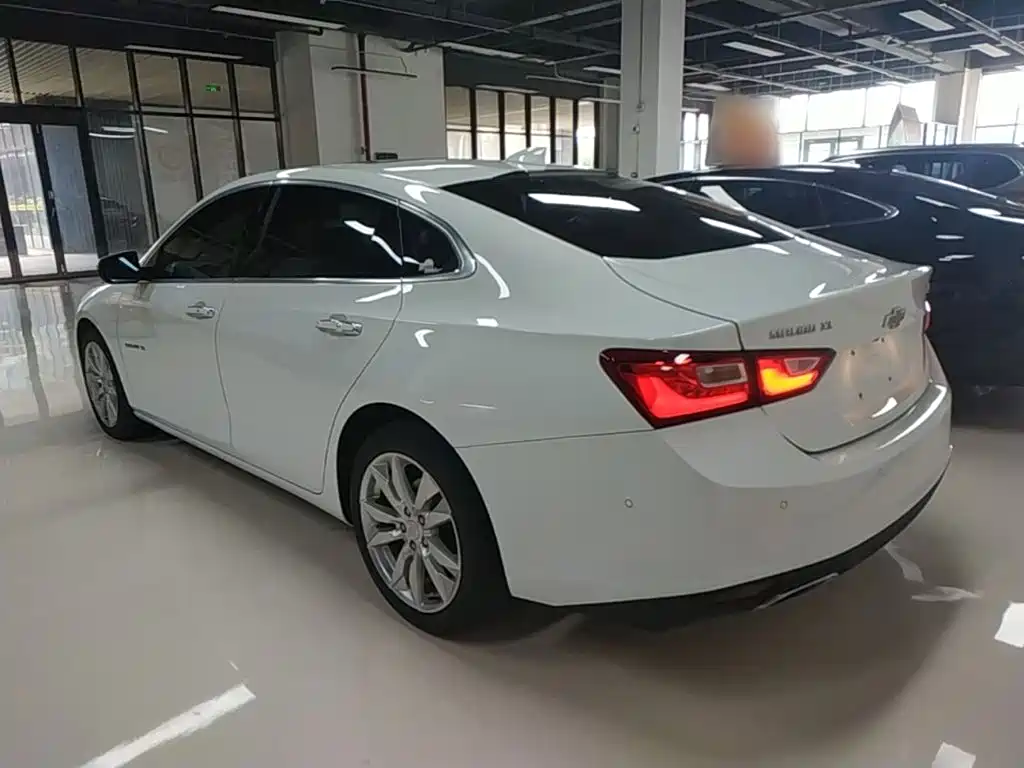 Фото 5 - Chevrolet Malibu XL