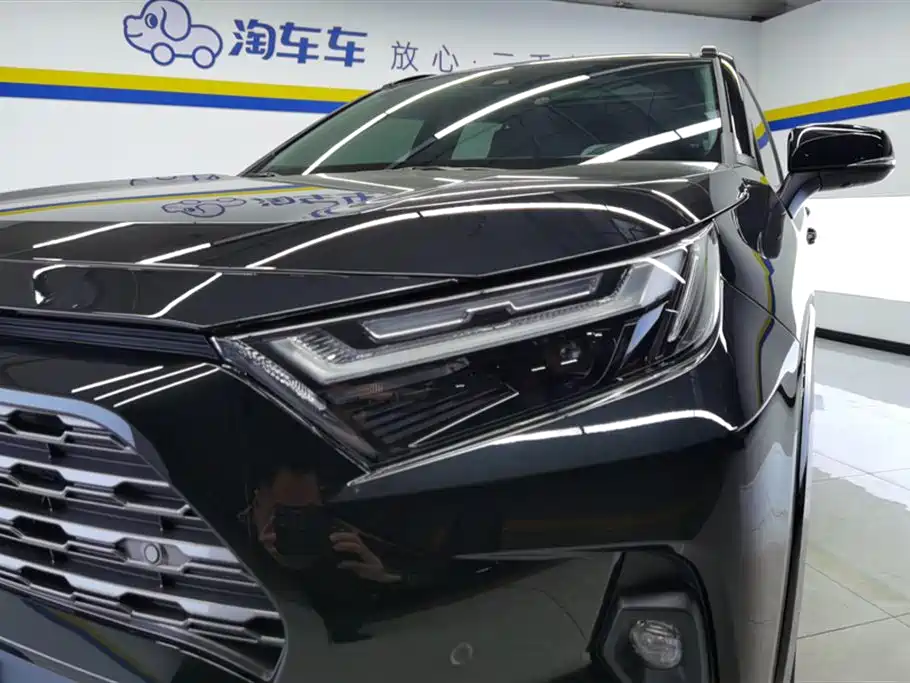 Toyota RAV4 Rongfang 2024 2.0L CVT FWD Style Plus Edition фото 5