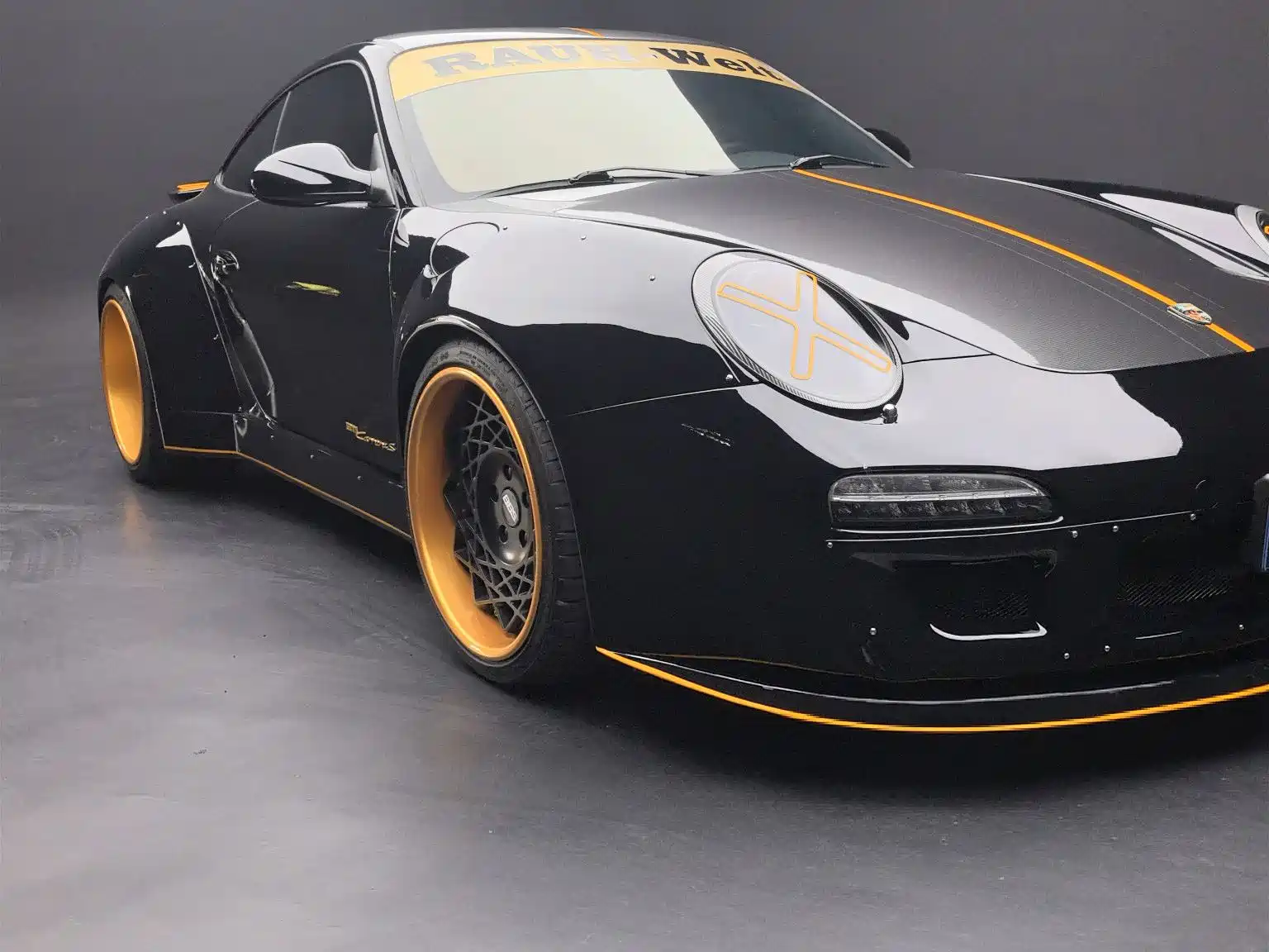Photo 13 - Porsche 911