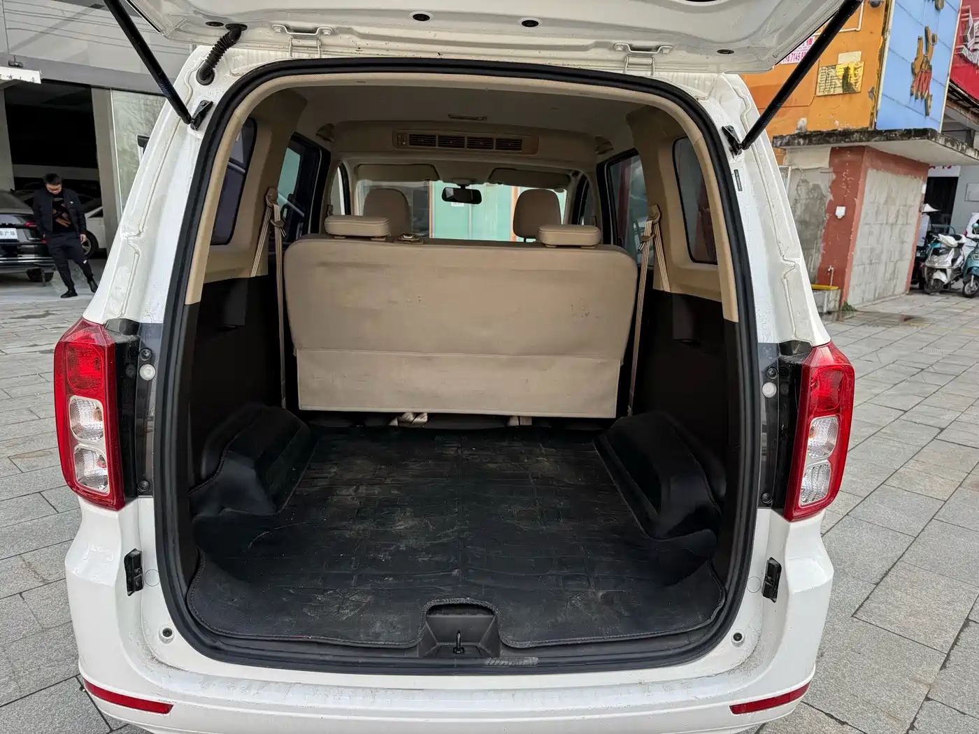 WULING AUTOMOBILE WULING HONGGUANG