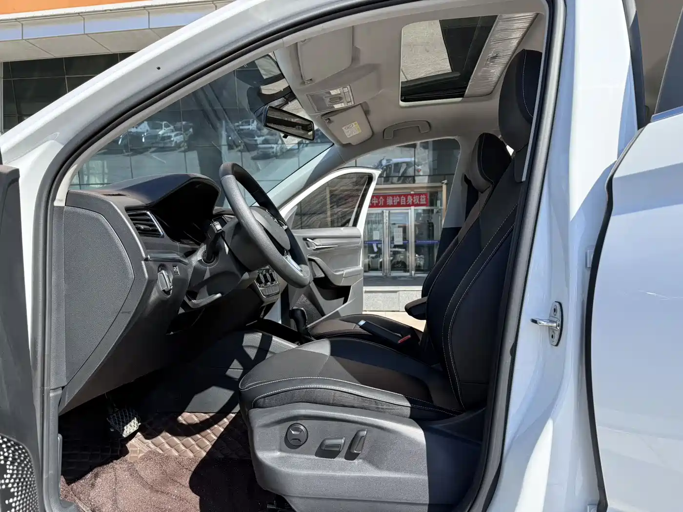 Škoda Kamiq 2023 Facelift 1.5L Auto Comfort Edition фото 10