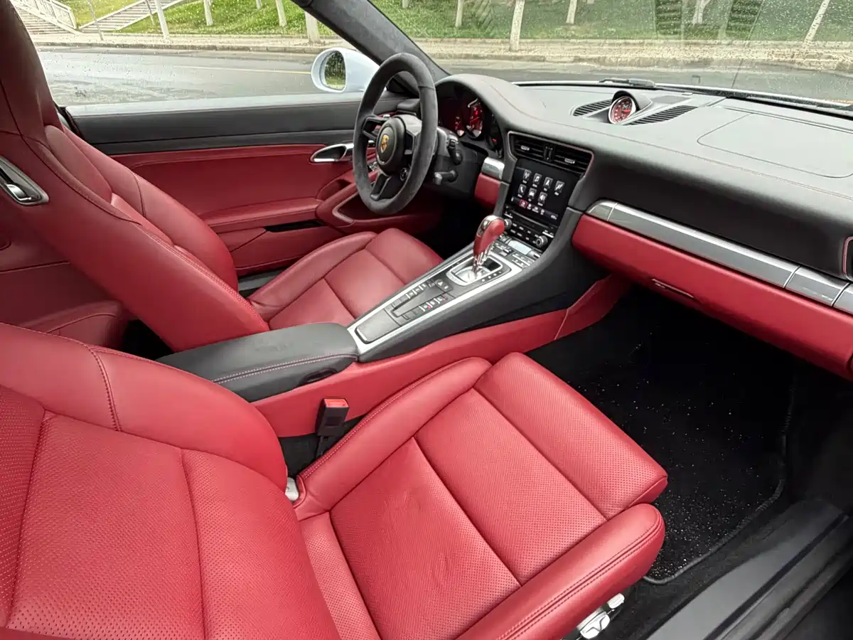 Porsche 911 2016 Carrera S 3.0T фото 11