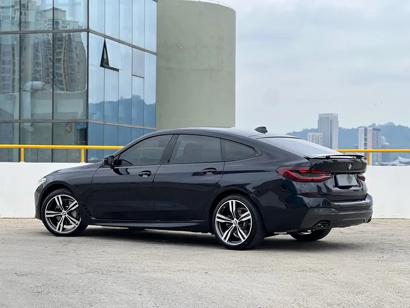 BMW 6 Series GT 2021 630i M Sport Package фото 4