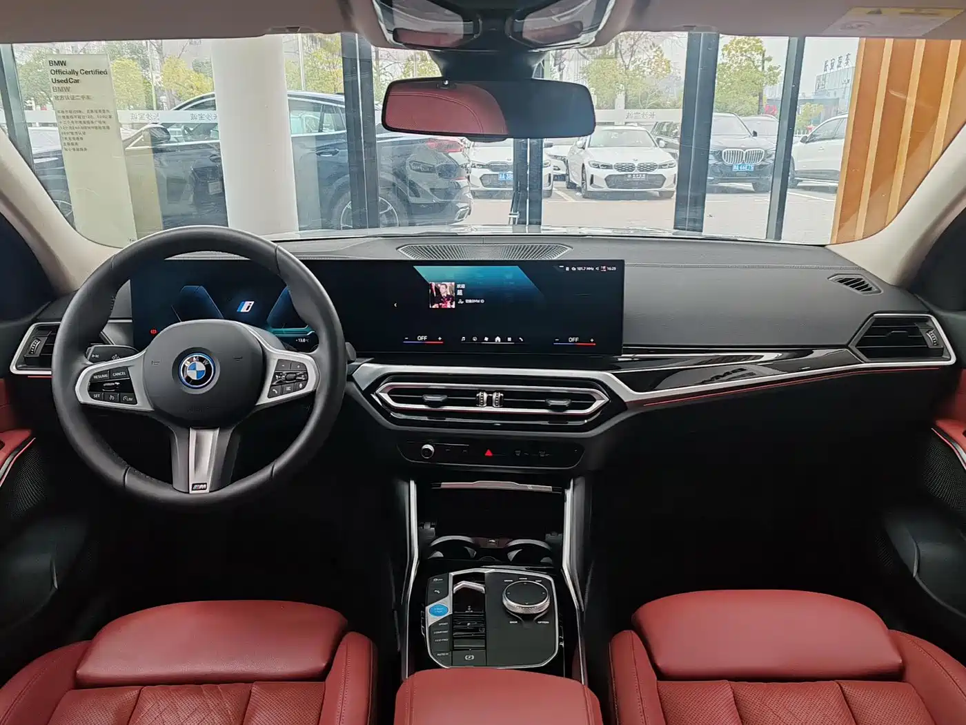 BMW I3