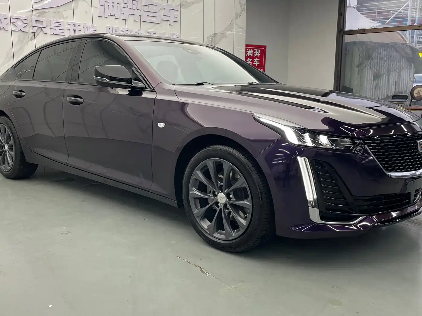 Cadillac CT5 2024 28T Luxury Model фото 3