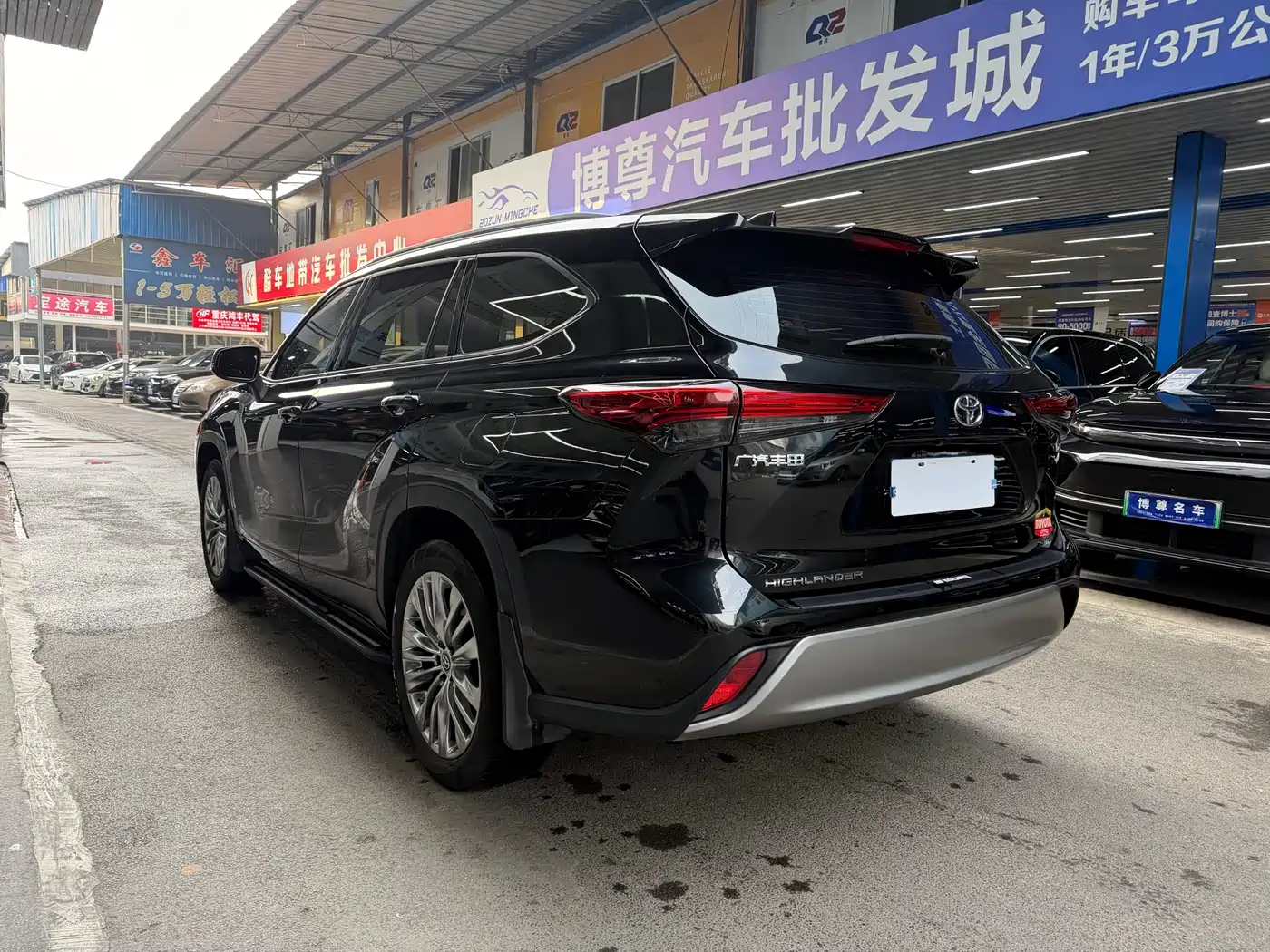 Toyota Highlander 2022 380T 4WD Luxury 7-Seater фото 22
