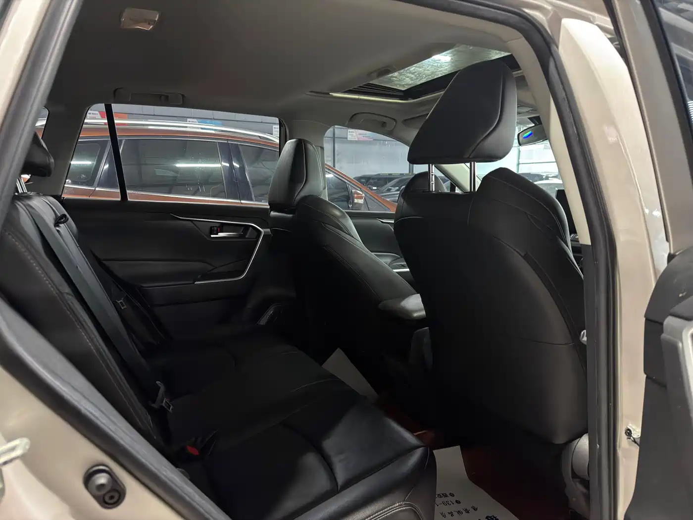 Toyota Wildlander 2020 2.0L CVT AWD Luxury Edition фото 14