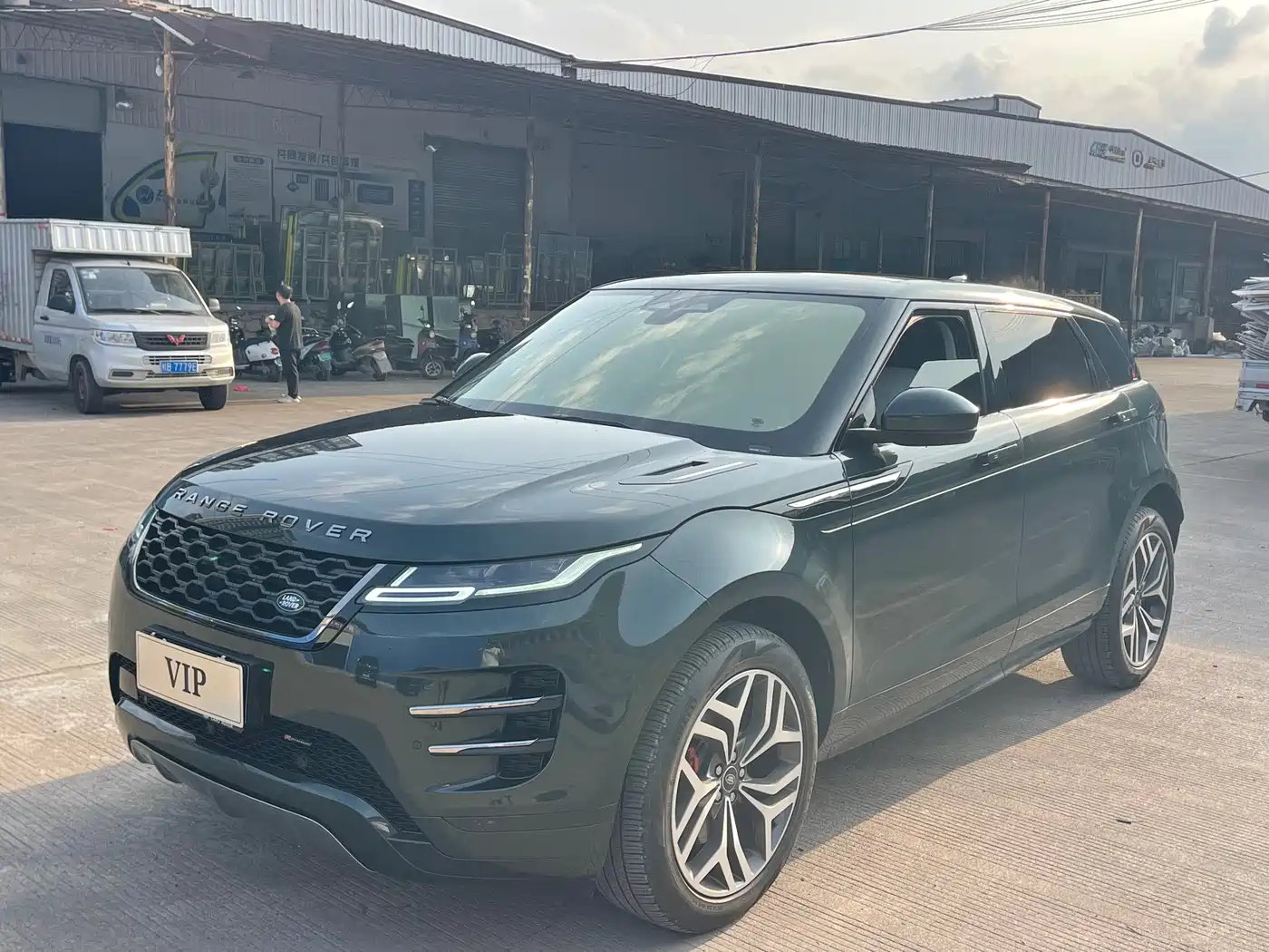 Land Rover Range Rover Evoque 2022 Facelift Range Rover Evoque L 249PS R-Dynamic Luxury